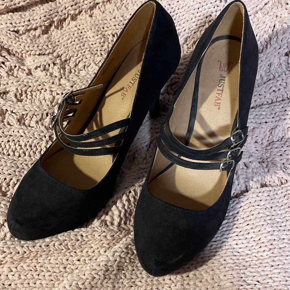 NWOT JustFab black suede heels